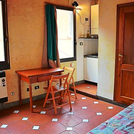 Alessandro'S Small Apartment Φλωρεντία Εξωτερικό φωτογραφία